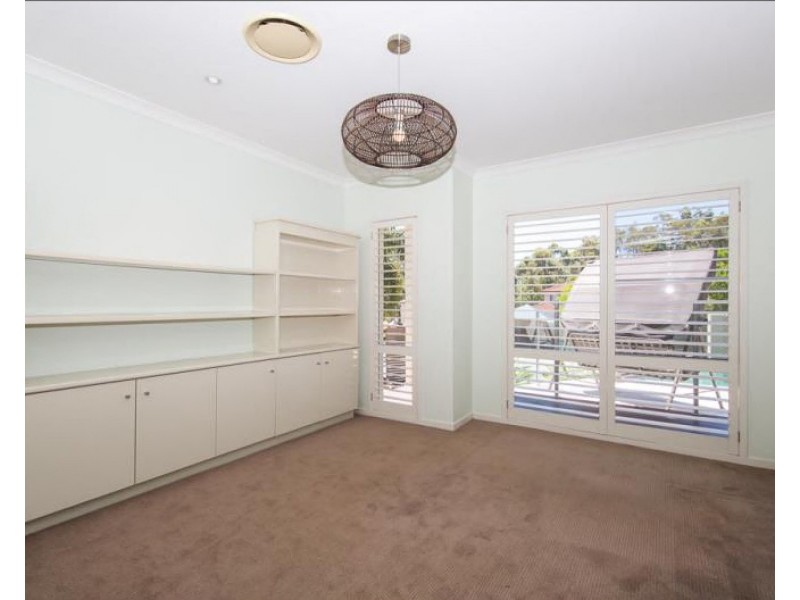 4 Kurrajong Place, Bridgeman Downs QLD 4035