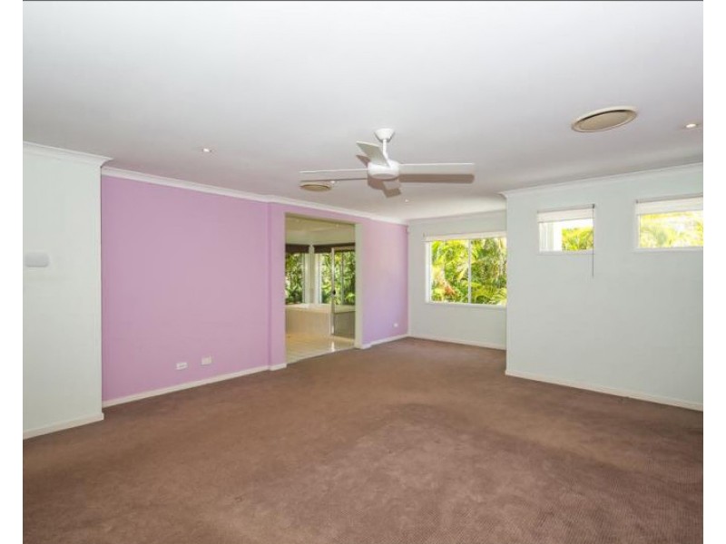 4 Kurrajong Place, Bridgeman Downs QLD 4035