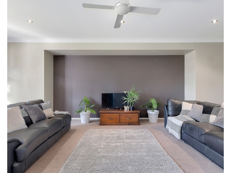 15 Huon Street, Narangba QLD 4504