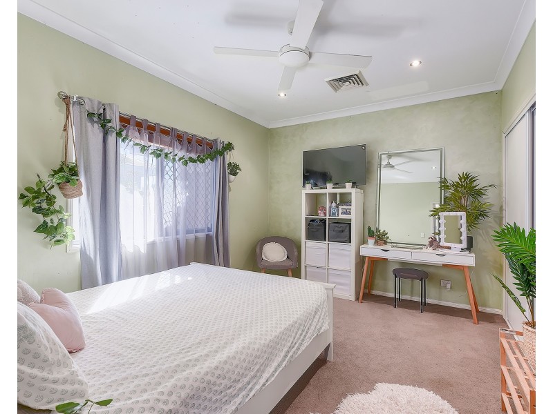 15 Huon Street, Narangba QLD 4504