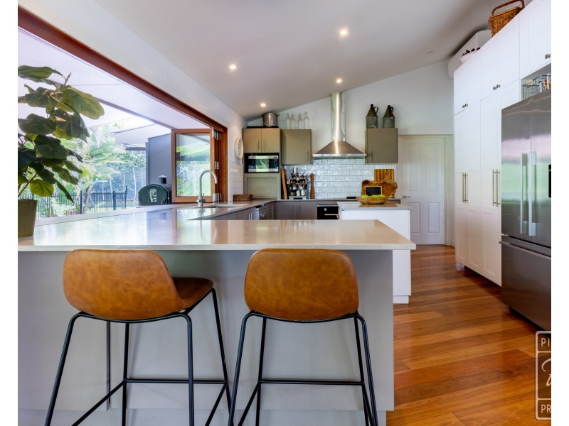 2427 Moggill Road, Pinjarra Hills QLD 4069