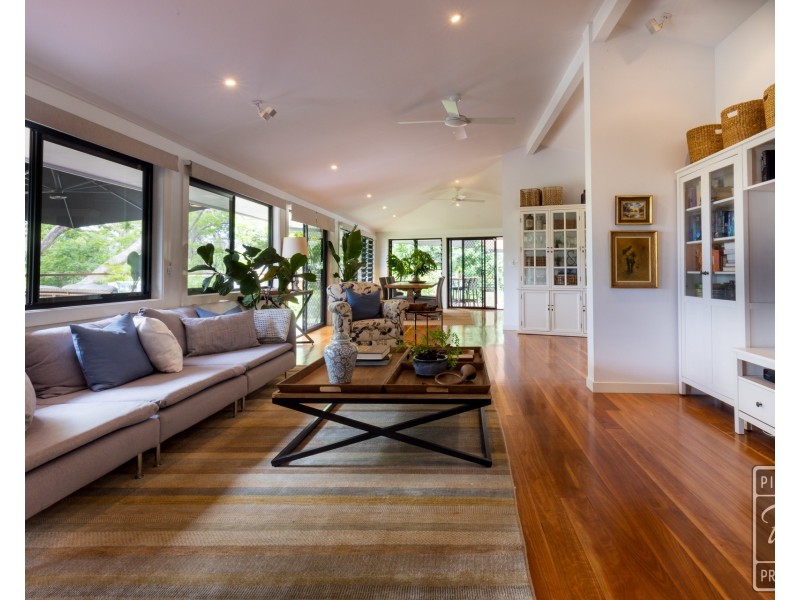 2427 Moggill Road, Pinjarra Hills QLD 4069