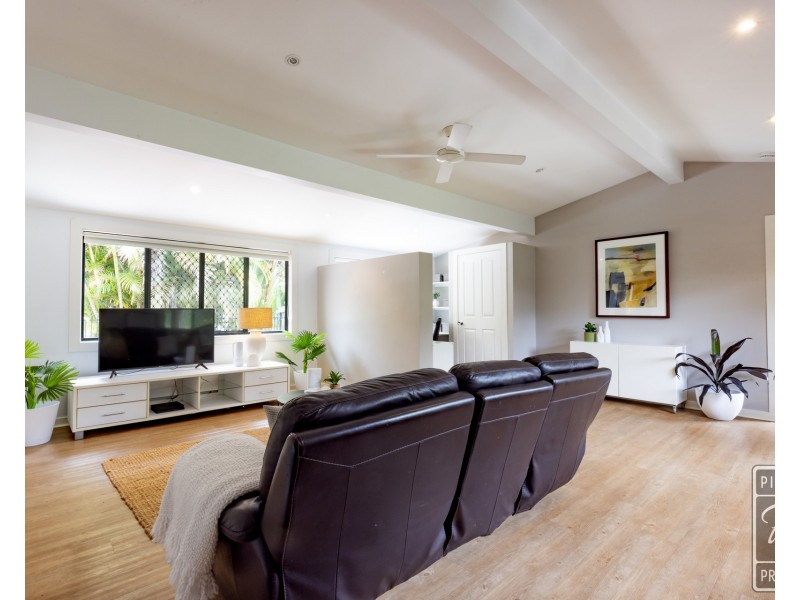 2427 Moggill Road, Pinjarra Hills QLD 4069