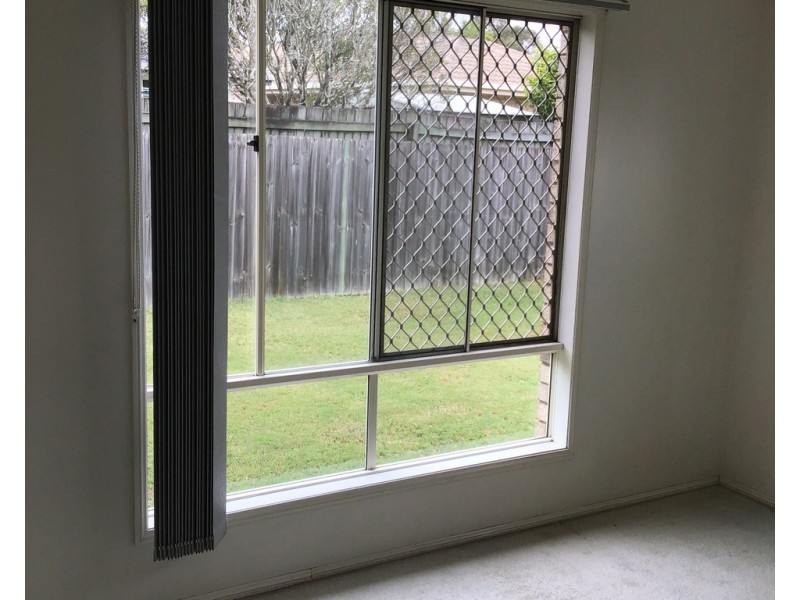 4 Grevillea Place, Bridgeman Downs QLD 4035