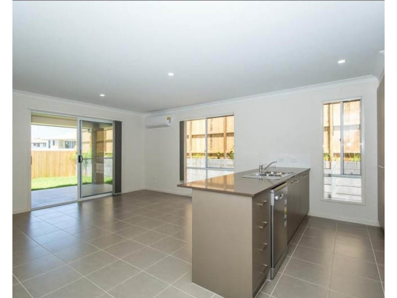 67 Canopus Street, Bridgeman Downs QLD 4035