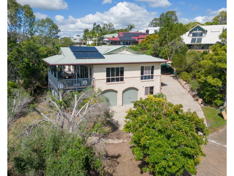 10 Palmer Close, Brookfield QLD 4069