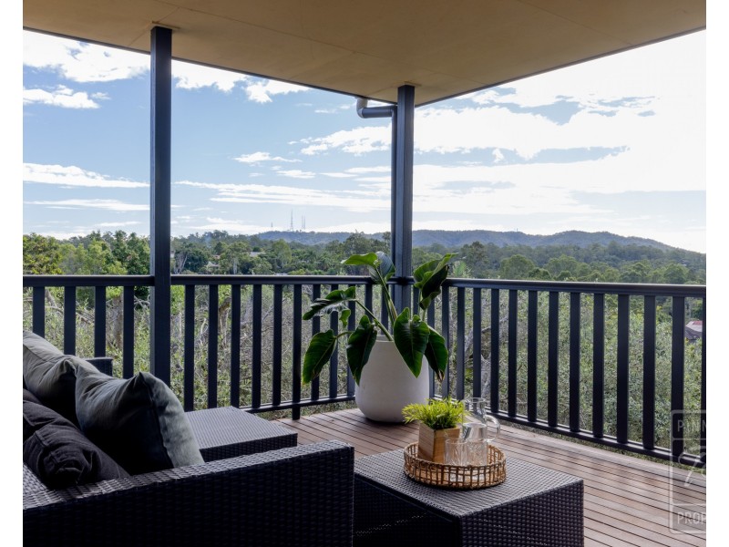 10 Palmer Close, Brookfield QLD 4069