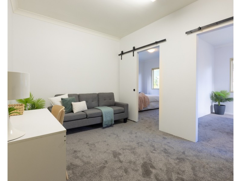 10 Palmer Close, Brookfield QLD 4069