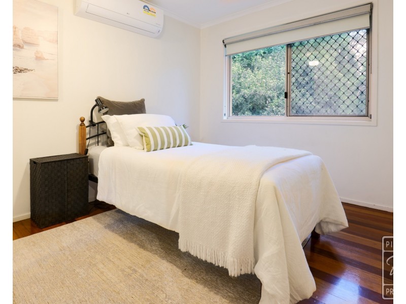 79 Wilgarning Street, Stafford Heights QLD 4053