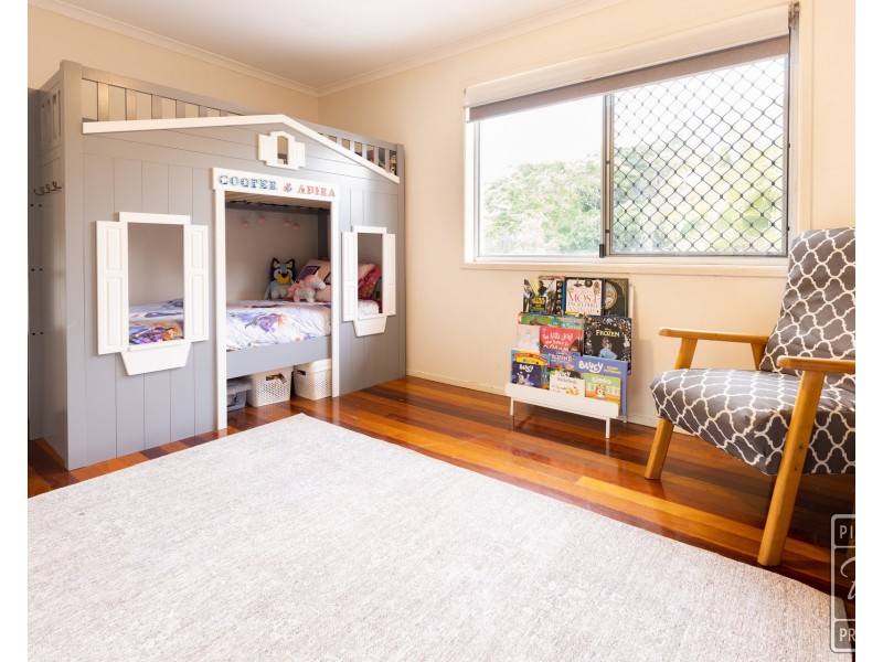 79 Wilgarning Street, Stafford Heights QLD 4053