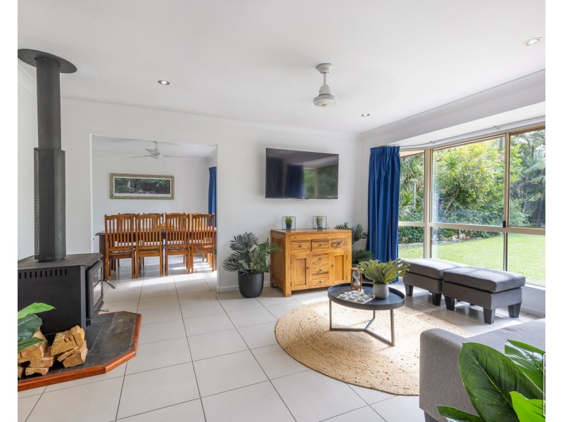 99 Weekes Road, Moggill QLD 4070