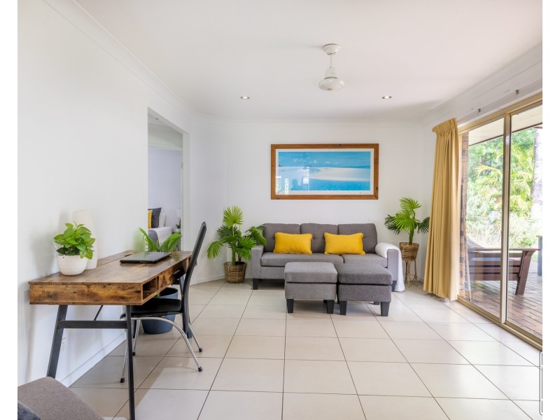 99 Weekes Road, Moggill QLD 4070