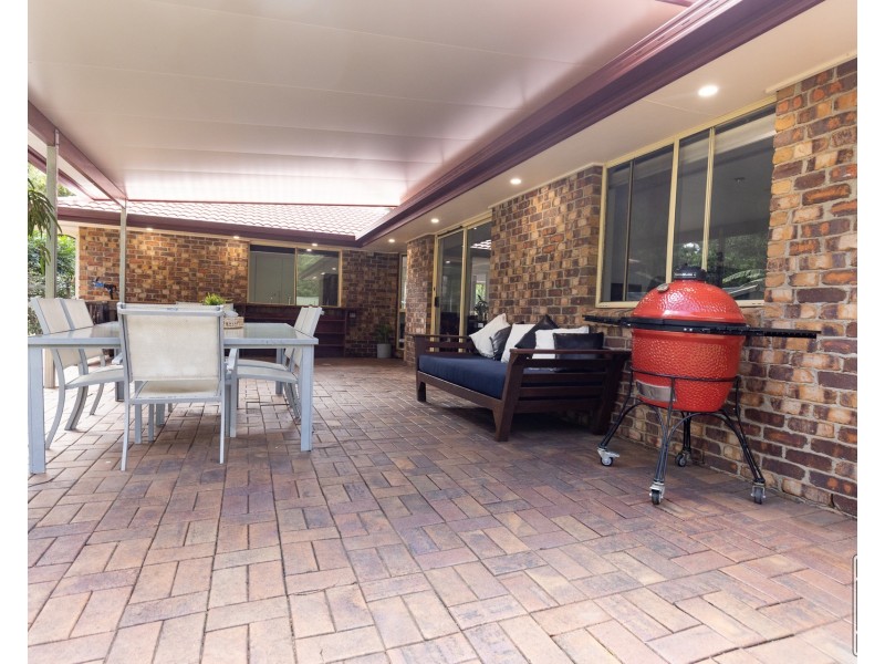 99 Weekes Road, Moggill QLD 4070