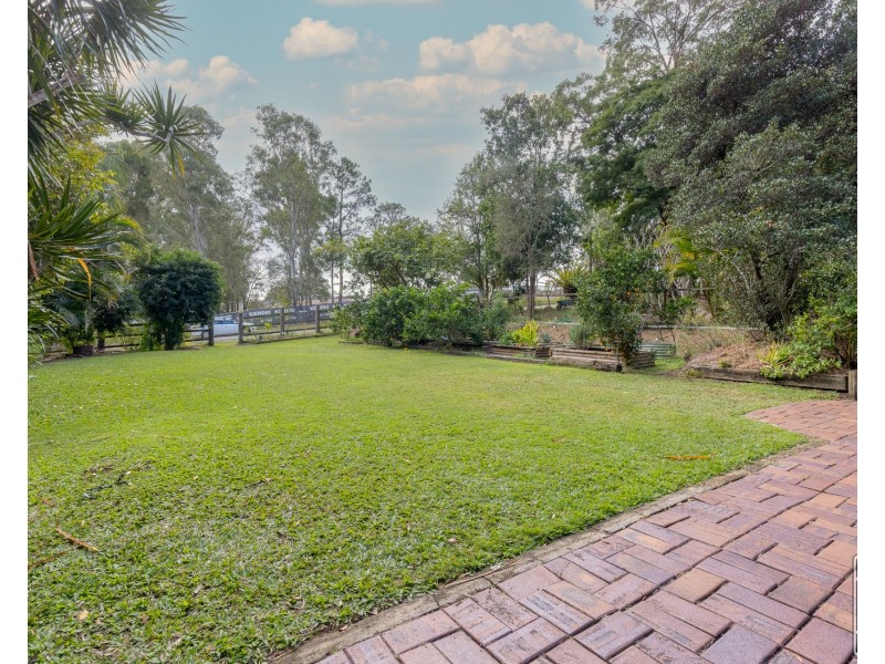 99 Weekes Road, Moggill QLD 4070