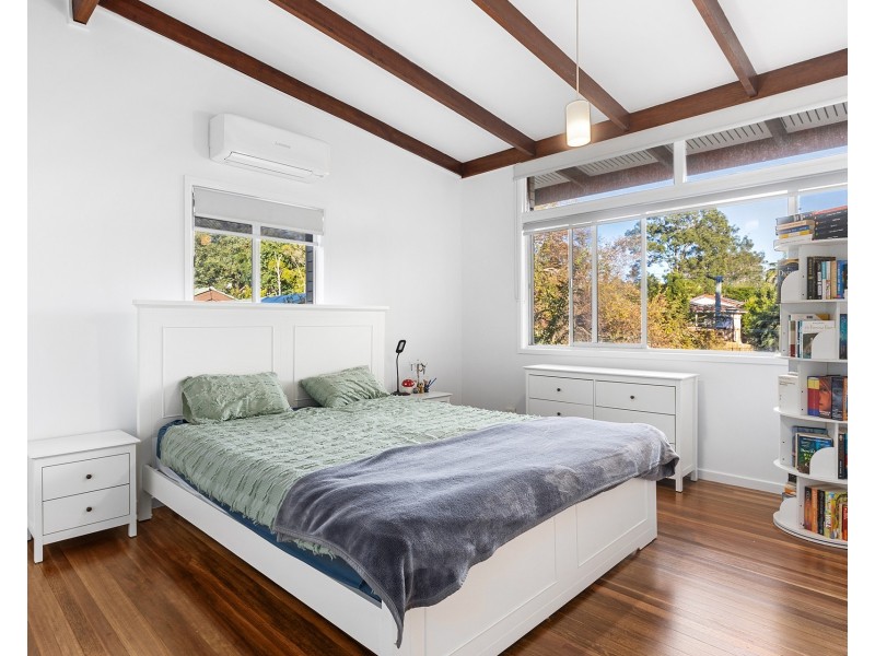 16 Aronia Street, Kenmore QLD 4069