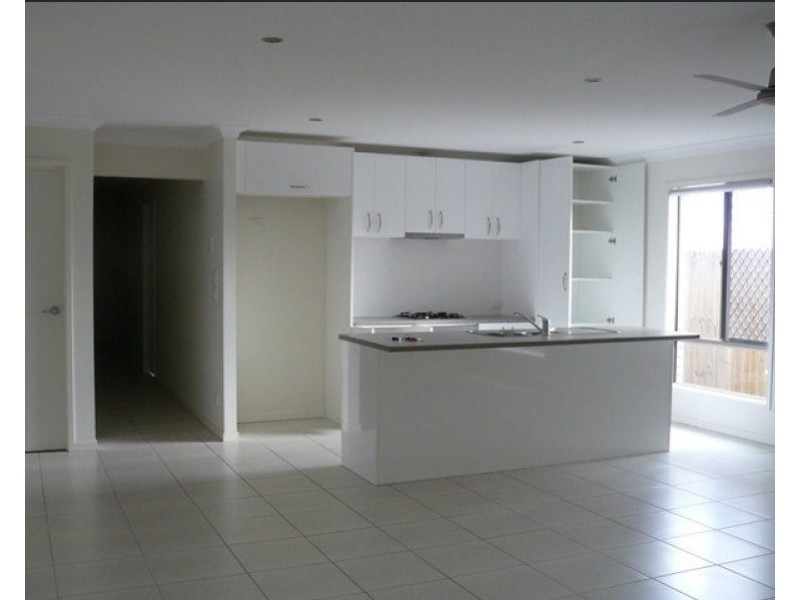 32 Huntley Crescent, Redbank Plains QLD 4301