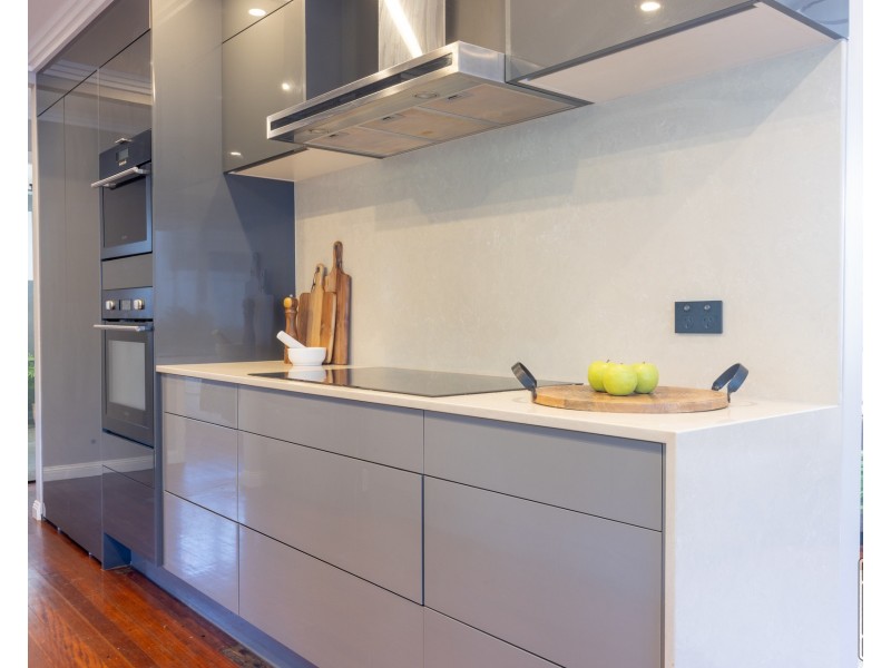 6 Oberon Street, Morningside QLD 4170