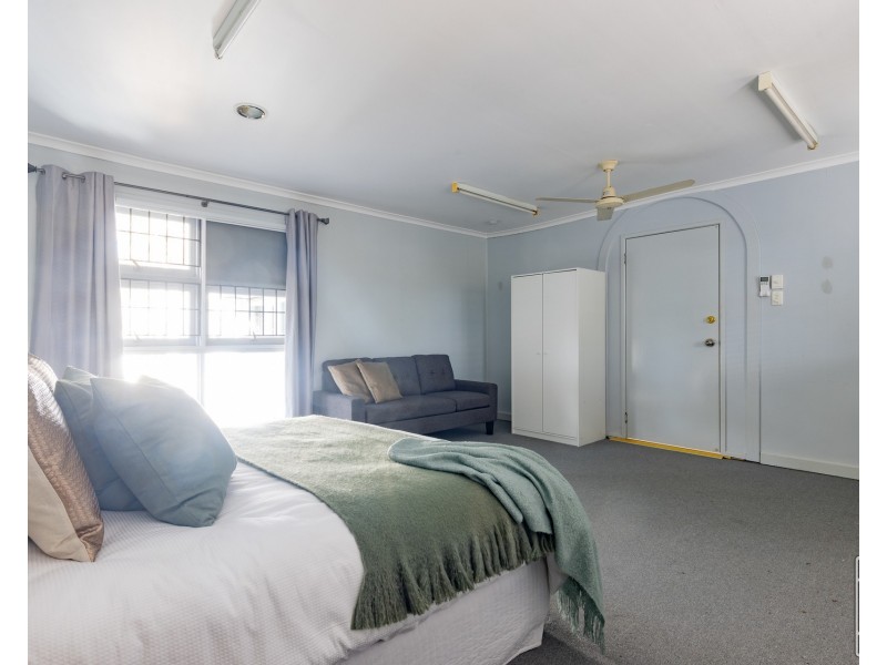 872 Moggill Road, Kenmore QLD 4069