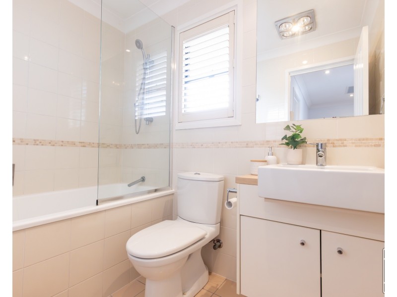 3/96 Railway Parade, Norman Park QLD 4170