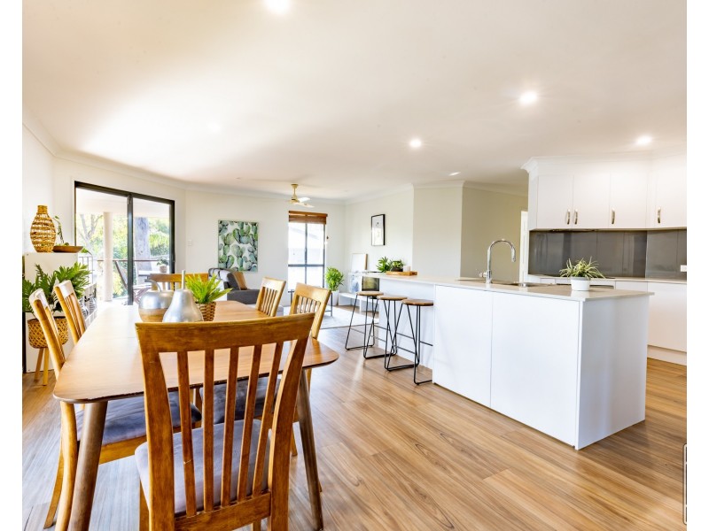 40 Kiriwina Street, Fig Tree Pocket QLD 4069