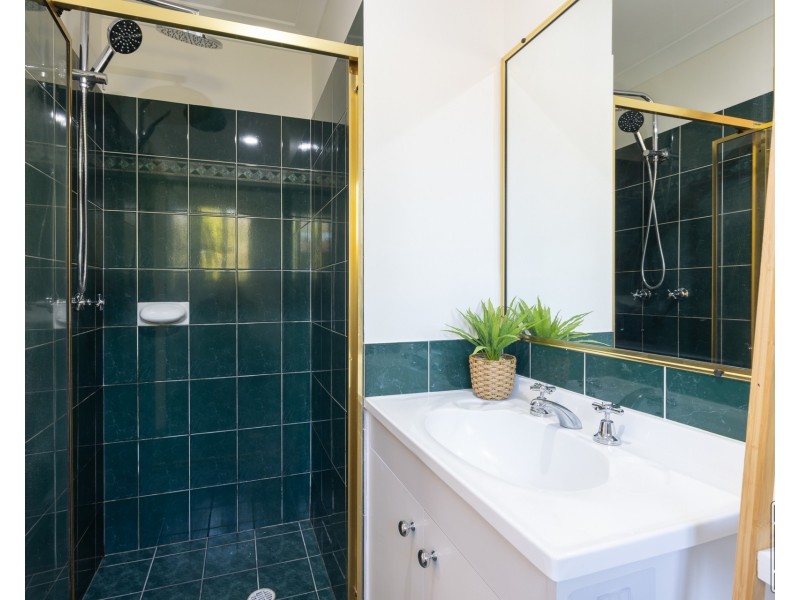 5 Abelia Court, Camira QLD 4300