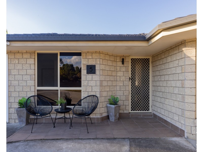 5 Abelia Court, Camira QLD 4300