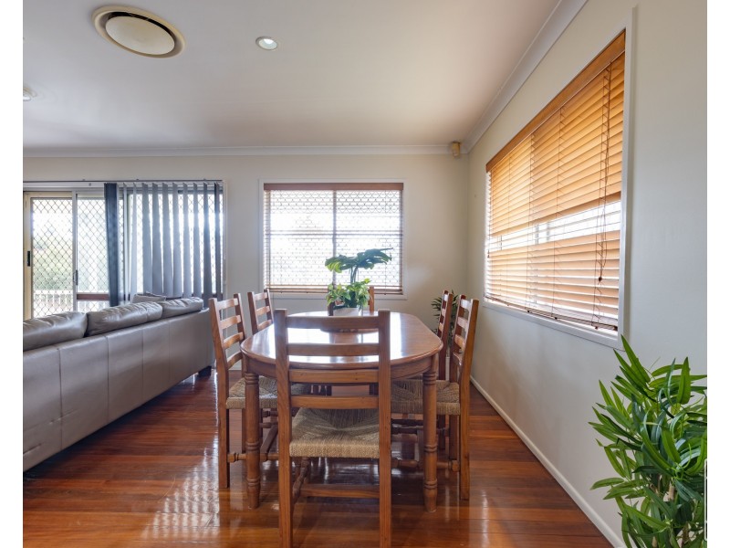1 Ara Street, Camp Hill QLD 4152