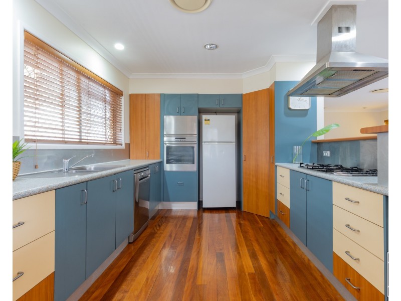 1 Ara Street, Camp Hill QLD 4152