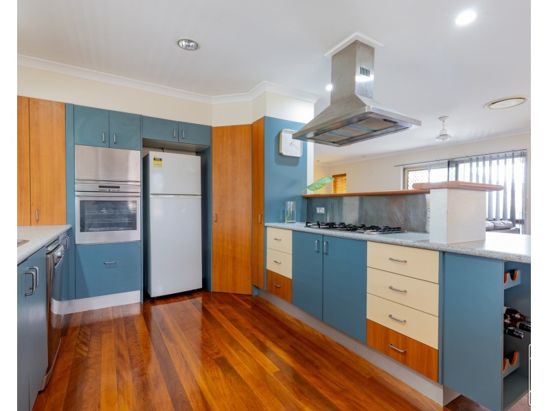 1 Ara Street, Camp Hill QLD 4152