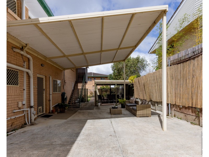 1 Ara Street, Camp Hill QLD 4152