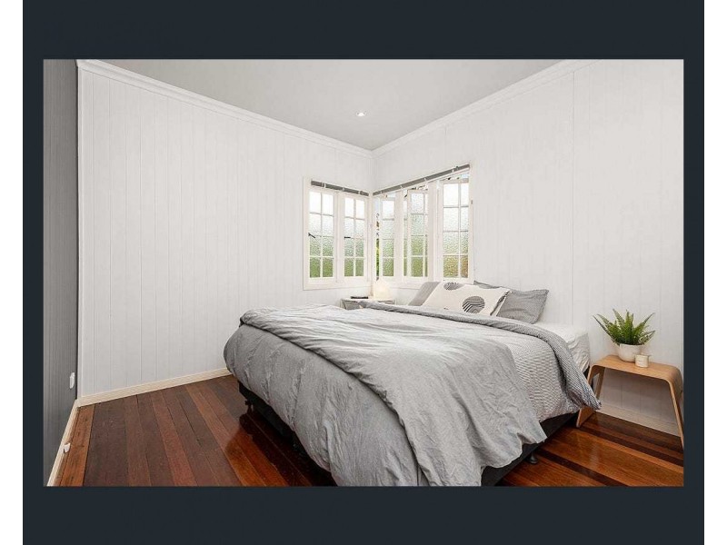 17 Nestor Avenue, Bardon QLD 4065