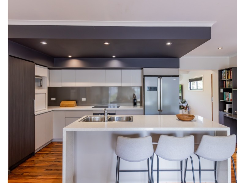 4 Fortrose Street, Kenmore QLD 4069