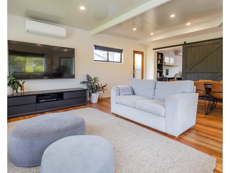 4 Fortrose Street, Kenmore QLD 4069