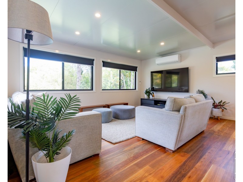 4 Fortrose Street, Kenmore QLD 4069