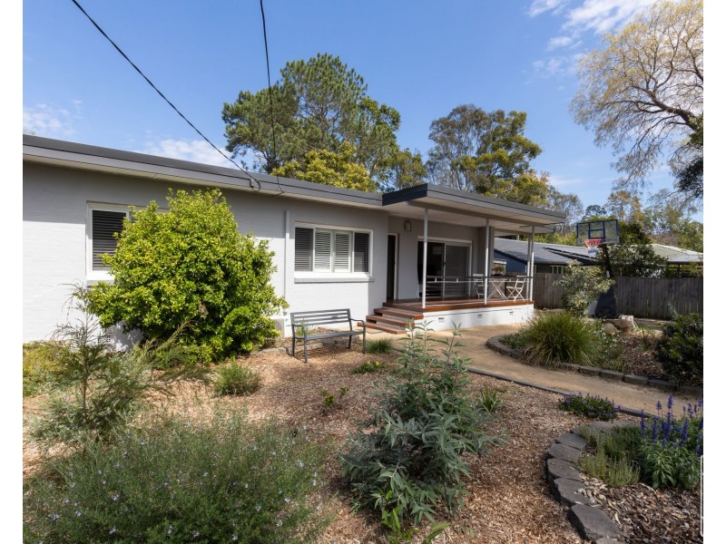 4 Fortrose Street, Kenmore QLD 4069