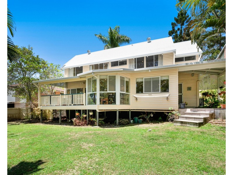 32 Mirbelia Street, Kenmore Hills QLD 4069