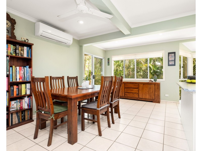 32 Mirbelia Street, Kenmore Hills QLD 4069