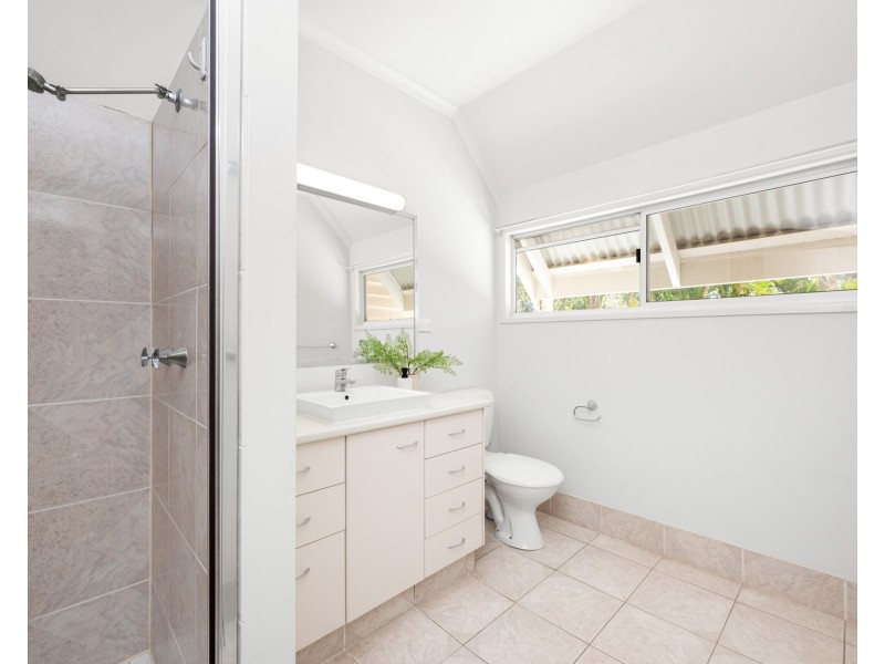 32 Mirbelia Street, Kenmore Hills QLD 4069