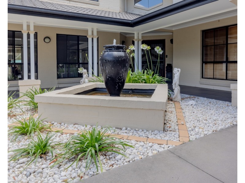 228 Sugars Road, Anstead QLD 4070