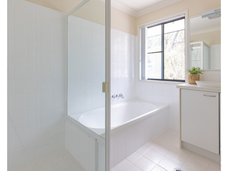 228 Sugars Road, Anstead QLD 4070