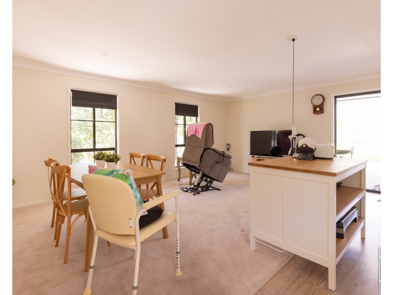 228 Sugars Road, Anstead QLD 4070