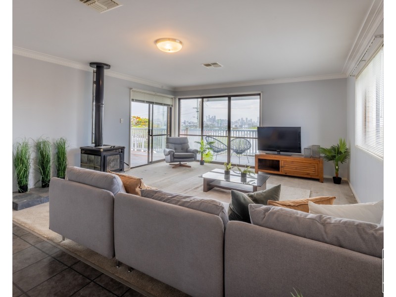52 Nicholson Street, Greenslopes QLD 4120