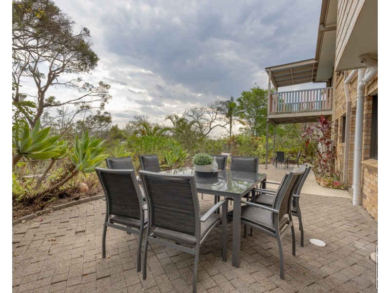 52 Nicholson Street, Greenslopes QLD 4120