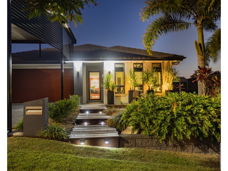 25 Patricius Place, Augustine Heights QLD 4300
