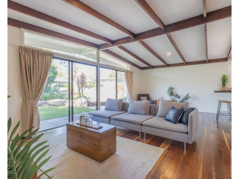 26 Cromarty Street, Kenmore QLD 4069