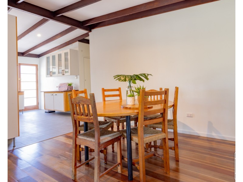 26 Cromarty Street, Kenmore QLD 4069