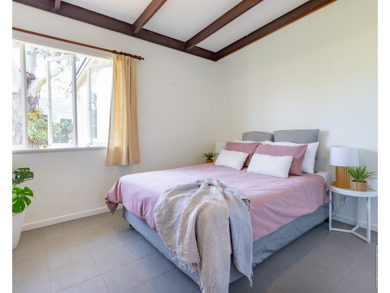 26 Cromarty Street, Kenmore QLD 4069