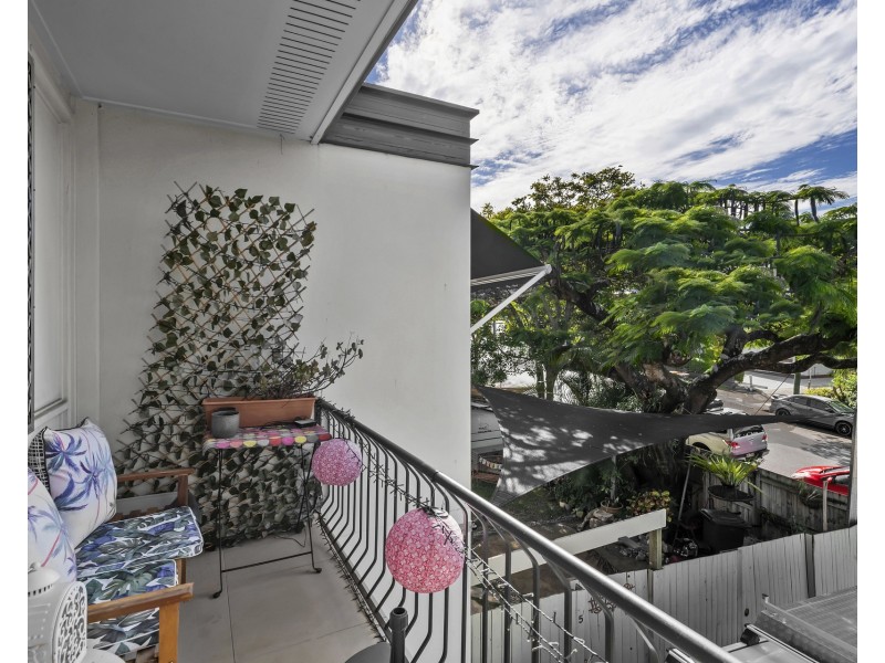 4/15 Barter Avenue, Holland Park QLD 4121
