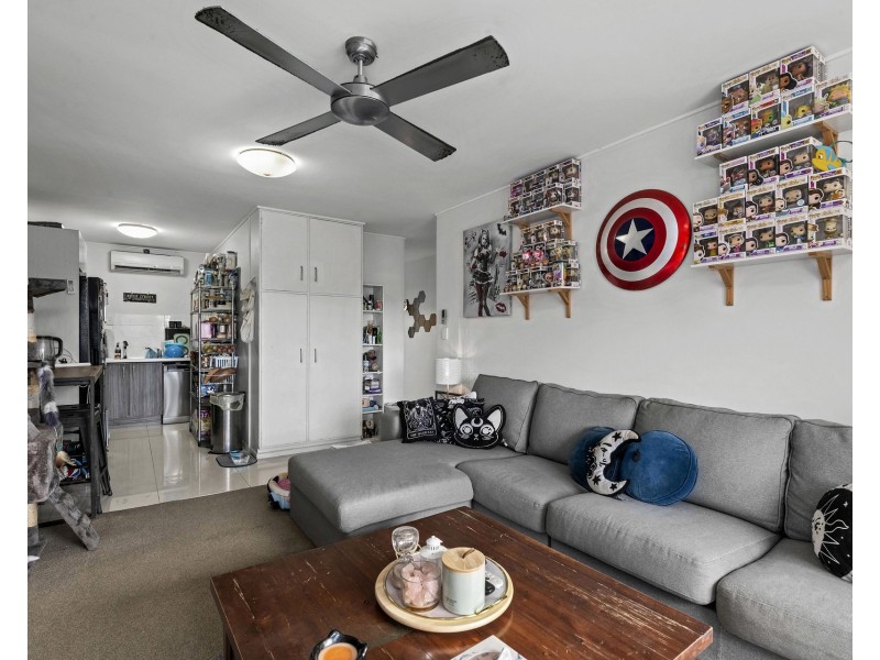 4/15 Barter Avenue, Holland Park QLD 4121