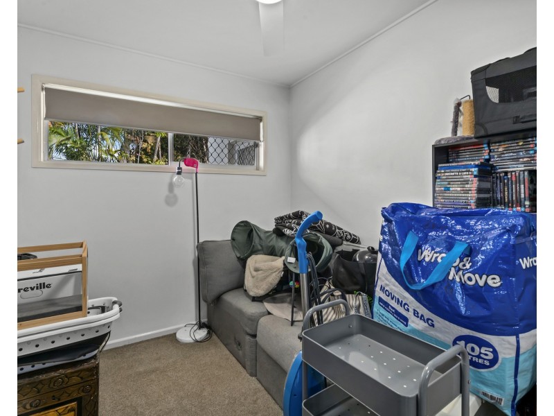 4/15 Barter Avenue, Holland Park QLD 4121